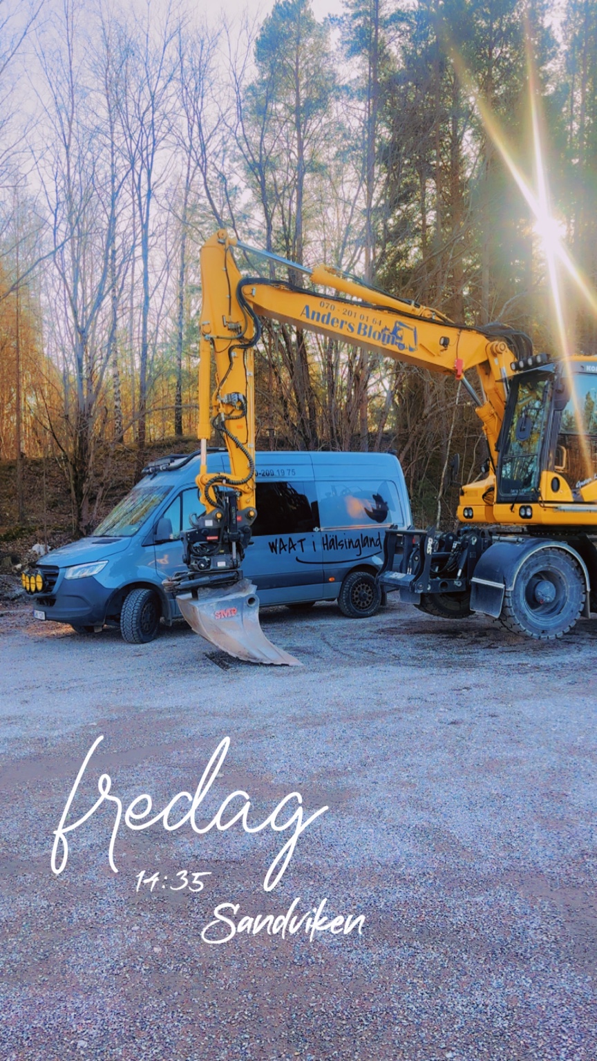 WAAT servicebil och grävmaskin